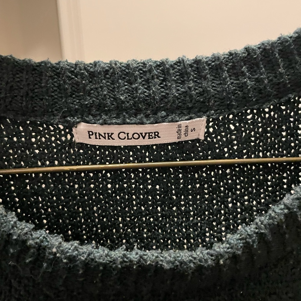 Pink Clover Green medium weight sweater